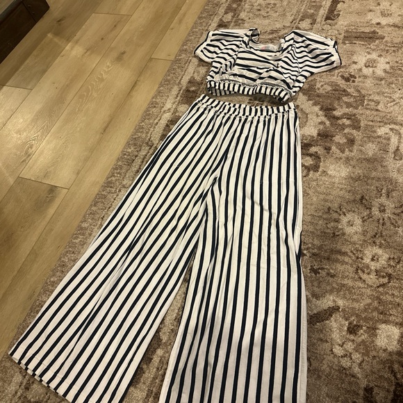 Free People Set - Picture 2 of 4